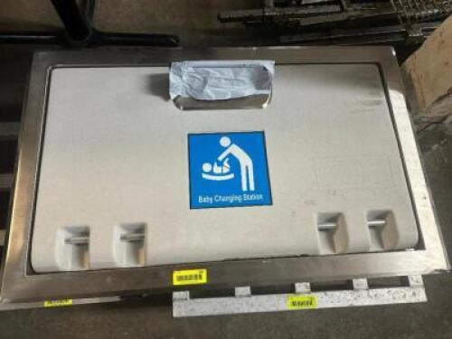 WALL MOUNTED CHANGING STATION