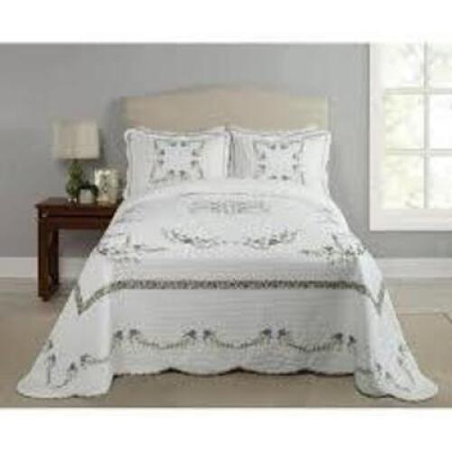DESCRIPTION: (2) SHAMBRAND/MODEL: MODERN HEIRLOOM COLLECTIONINFORMATION: WHITE WITH FLOWERSSIZE: STANDARD, 20" X 26"RETAIL$: $21.21 EAQTY: 2