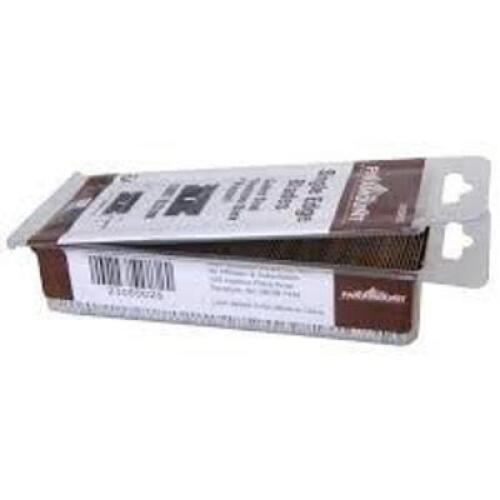 DESCRIPTION: (1) PACKS OF (50) BOXES (100) SINGLE EDGE RAZOR BLADES BRAND/MODEL: PARAMOUNT #23059025 SIZE: $0.01 RETAIL$: $5.38 EA QTY: 6