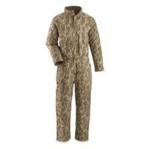 DESCRIPTION: (5) SET OF COVERALLS BRAND/MODEL: DOGS INFORMATION: DESERT CAMO SIZE: X-LARGE REGULAR RETAIL$: $50.00 EA QTY: 5