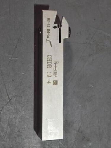 DESCRIPTION: (1) INDEXABLE GROOVING-CUTOFF TOOLHOLDER BRAND/MODEL: ISCAR GHDR 19-4 SIZE: 0.157 TO0.197" GROOVE WIDTH 0.4" MAX DOC RETAIL$: $179.00 QTY