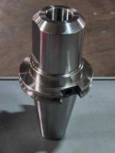 DESCRIPTION: (1) CAT50 END MILL HOLDER BRAND/MODEL: ACCUPRO 775150 SIZE: 1-1/4" HOLE DIA RETAIL$: $139.40 QTY: 1