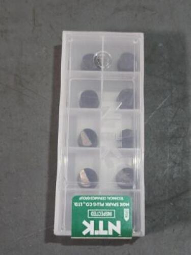 DESCRIPTION: (30)CERAMIC TURNING INSERTS BRAND/MODEL: NTK RCGX103P4815 RETAIL$: $519.80 QTY: 30