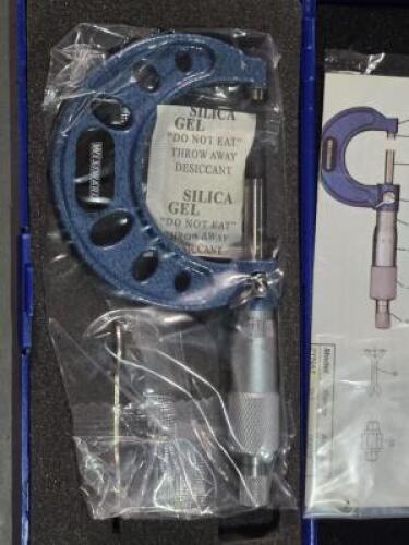 DESCRIPTION: (2) MECHANICAL OUTSIDE MICROMETER BRAND/MODEL: WESTWARD 2YNA8 SIZE: 1-2" RANGE RETAIL$: $60.90 QTY: 2