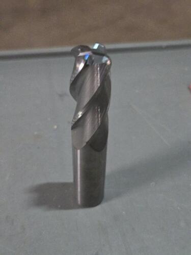 DESCRIPTION: (1) CARBIDE CORNER RADIUS END MILLS BRAND/MODEL: FULLERTON 33802 SIZE: 5/8" DIA R.1250 RETAIL$: $201.98 QTY: 1
