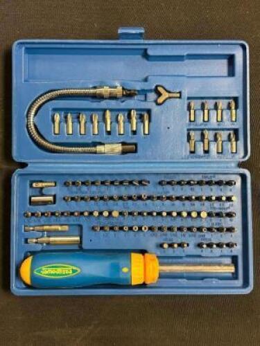 RATCHETING SCREWDRIVER AND BIT SET