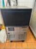 BERG BIM-120H 120 LB. HALF DICE AIR COOLED ICE MACHINE. - 3