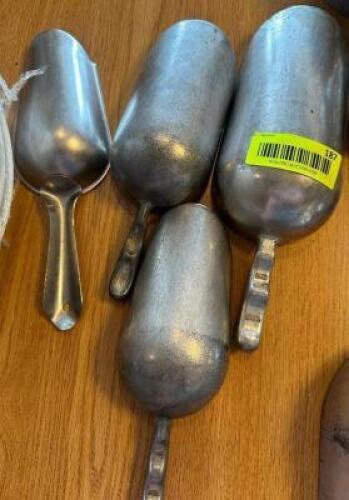 (4) SMALLER METAL ICE / INGREDIENTS SCOOPS