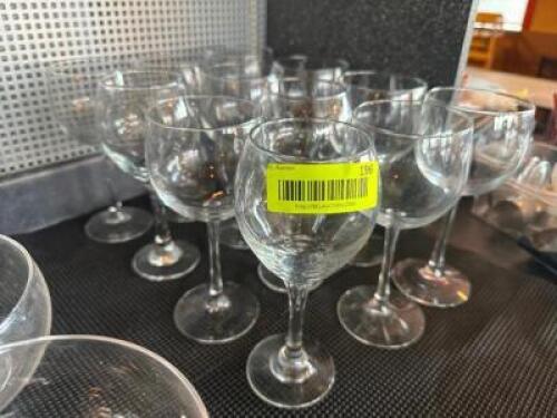 (12) WINE GLASSES