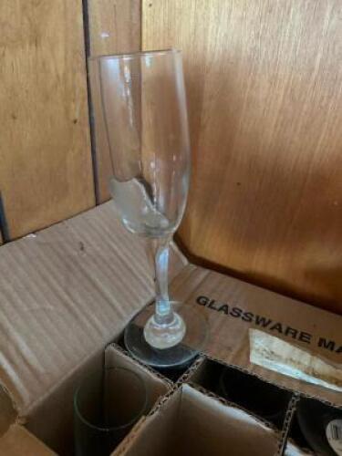 (20) CHAMPAGNE FLUTES