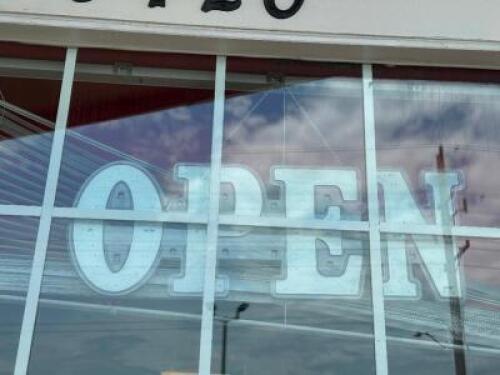LED " OPEN " SIGN W/ POWER CORD.
