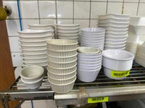(1) LOT OF ASSORTED PLASTIC AND CERAMIC RAMEKINS.