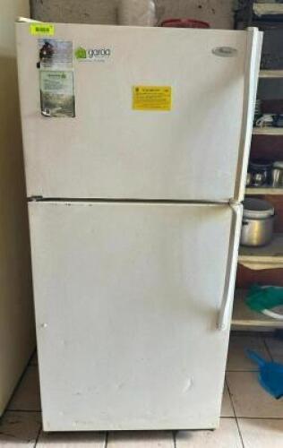 RESIDENTIAL TOP FREEZER REFRIGERATOR