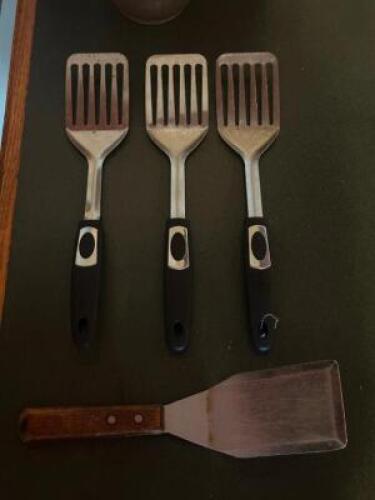 (4) - SPATULAS