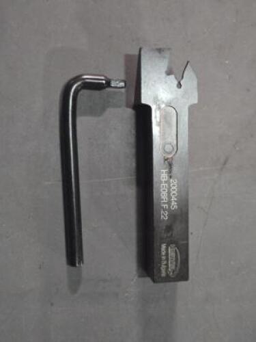 DESCRIPTION: (1) CUT-OFF TOOLHOLDER BRAND/MODEL: HERTEL 2000445 SIZE: 1"SQ SH RETAIL$: $89.78 QTY: 1