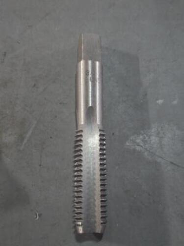 DESCRIPTION: (2) CARBON STEEL RIGHT HAND BOTTOMING TAPS BRAND/MODEL: UNKNOWN SIZE: 3/4-10 UNC RETAIL$: $160.04 QTY: 2