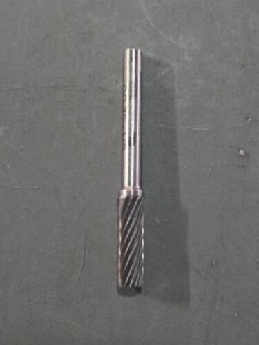 DESCRIPTION: (4) CARBIDE CYLINDER BUR BRAND/MODEL: WESTWARD 19D645 SIZE: 1/2"" DIA RETAIL$: $72.65 QTY: 4