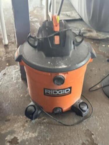 SHOP VAC