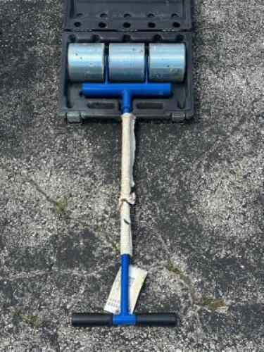 LINOLEUM ROLLER WITH LASE