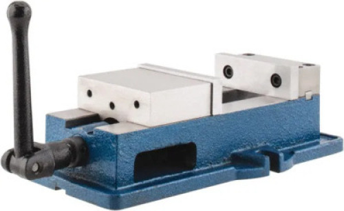 DESCRIPTION: 4" MANUAL HORIZONTAL STATIONARY MACHINE VISE BRAND/MODEL: INTERSTATE RETAIL$: $229.33 QTY: 1