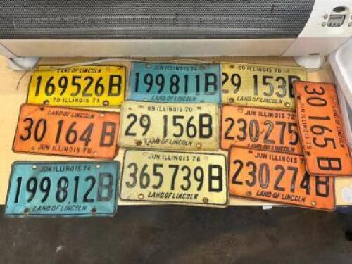 (10) - VINTAGE LICENSE PLATES