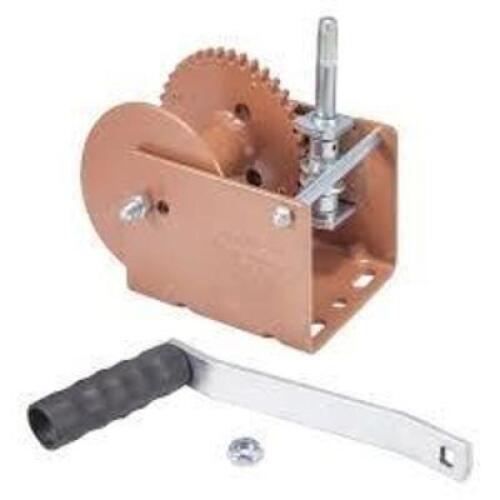 DESCRIPTION: (1) WORM GEAR WINCH BRAND/MODEL: DUTTON-LAINSON #WG2000 INFORMATION: REGULAR DRUM, HANDLE DRIVE SIZE: 2000 LB CAPACITY RETAIL$: $112.99 E