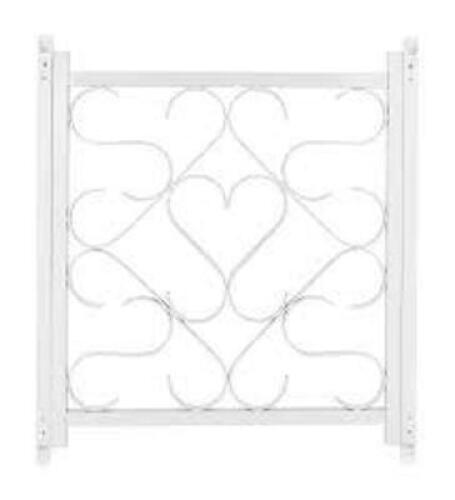 DESCRIPTION: (2) RV SCREEN DOOR GRILLE BRAND/MODEL: CAMCO INFORMATION: WHITE RETAIL$: $60.53 EA QTY: 2