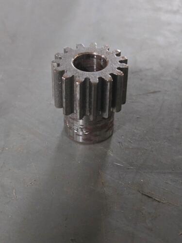 DESCRIPTION: (4) STEEL SPUR GEARS QTY: 4