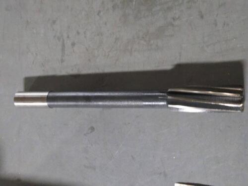 DESCRIPTION: (1) SP FL HSS CHUCKING REAMER BRAND/MODEL: VC 02310647 SIZE: 1" DIA RETAIL$: $82.50 QTY: 1