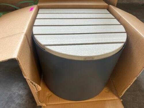 DESCRIPTION 24" X 24" MODULAR PARK BENCH SEATS AND PILL STYLE FRONT W/ COMPOSITE TOP SEATING ADDITIONAL INFORMATION METAL BASE. ( NEW ) THIS LOT IS: 2