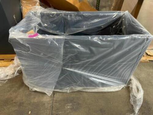 DESCRIPTION 40" X 20" GREY METAL PLANTER BOX SIZE 40" X 20" LOCATION SHOP EAST QTY 1