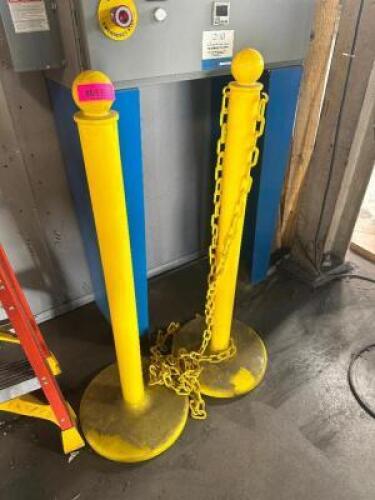 DESCRIPTION (2) YELLOW PLASTIC STANCHION POSTS W/ CHAIN THIS LOT IS: ONE MONEY LOCATION SHOP EAST QTY 1