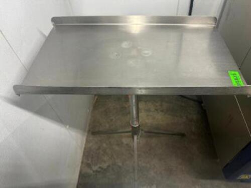 DESCRIPTION 14" X 24" STAINLESS TABLE SIZE 14" X 24" LOCATION MEAT ROOM QTY 1