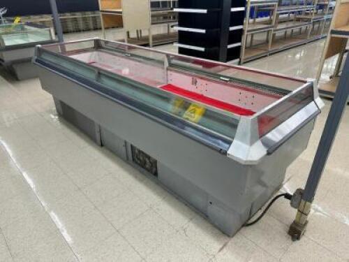 DESCRIPTION KYSOR 120" COFFIN FREEZER. BRAND / MODEL: KYSOR LD1C1019 ADDITIONAL INFORMATION PROFESSIONAL PUMP DOWN REQUIRED. COMPRESSOR ON ROOF. SIZE