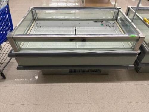 DESCRIPTION HUSSMAN 64" COFFIN FREEZER. BRAND / MODEL: HUSSMAN ISFGG-5B ADDITIONAL INFORMATION THIS UNIT SHARES A COMPRESSOR WITH LOT 511. NO COMPRESS