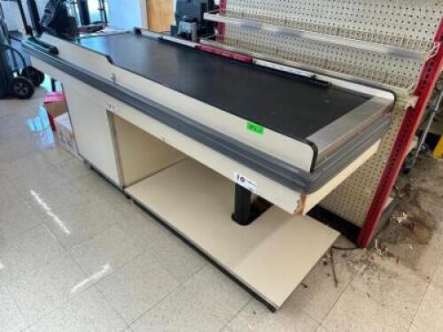 DESCRIPTION DGS STORE FIXTURES MODEL TEX 92" CONVEYOR CHECK OUT LANE. BRAND / MODEL: DGS STORE FIXTURES MODEL TEX ADDITIONAL INFORMATION 120 VOLT, 1 P