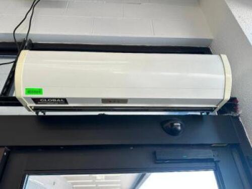 DESCRIPTION GLOBAL INDUSTRIES 36" AIR CURTAIN BRAND / MODEL: GLOBAL INDUSTRIES 246608 ADDITIONAL INFORMATION TOOLS AND LABOR REQUIRED FOR REMOVAL. LOC
