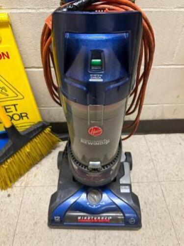 DESCRIPTION HOOVER WIND TUNNEL VACUUM CLEANER LOCATION BREAK ROOM QTY 1