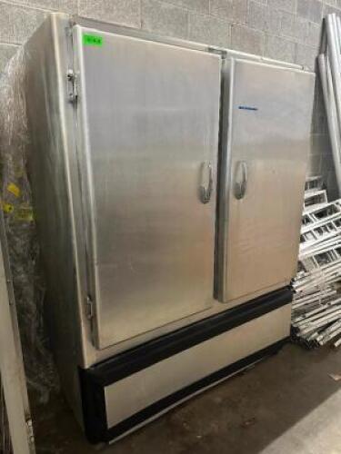 DESCRIPTION FOSTER TWO DOOR COMMERCIAL REFRIGERATOR / FREEZER/ BRAND / MODEL: FOSTER ADDITIONAL INFORMATION 115 VOLT, 1 PHASE LOCATION BACK ROOM QTY 1