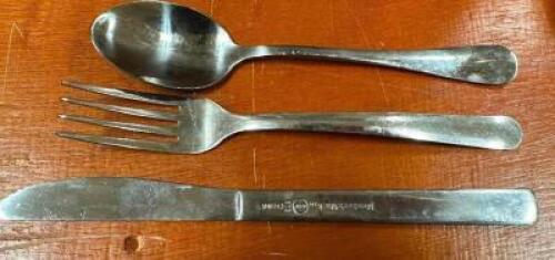 DESCRIPTION (100) SETS OF STAINLESS KNIVES, SPOONS, AND FORKS. ADDITIONAL INFORMATION W/ RACK THIS LOT IS: SOLD BY THE PIECE LOCATION BANQUET ROOM TAB