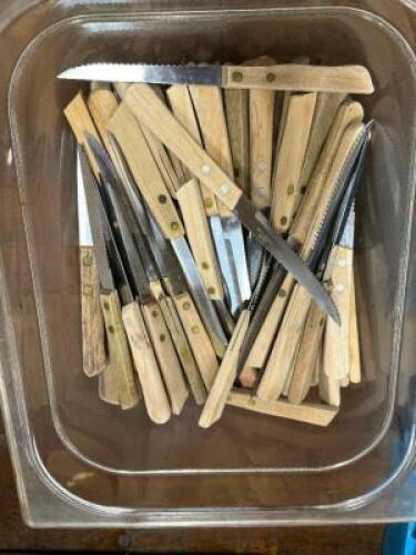 DESCRIPTION (48) WOODEN HANDLE STEAK KNIVES THIS LOT IS: SOLD BY THE PIECE LOCATION BANQUET ROOM TABLE 1 QTY 48