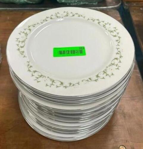 DESCRIPTION: (20) 10" DECORATIVE PLATES LOCATION: BANQUET HALL QTY: 20