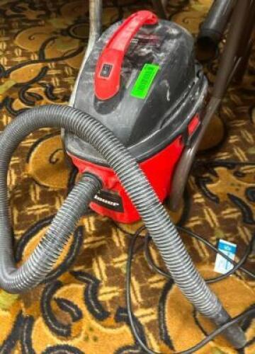 DESCRIPTION: COMPACT SHOP VACU BRAND/MODEL: BAUER LOCATION: BANQUET HALL QTY: 1