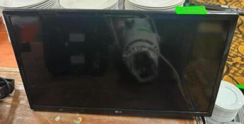 DESCRIPTION: 24" LED TV BRAND/MODEL: LG 24LJ4540 LOCATION: BANQUET HALL QTY: 1