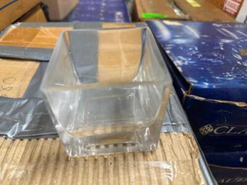 DESCRIPTION (12) 4" CLEAR GLASS SHORT VOTIVE THIS LOT IS: SOLD BY THE PIECE LOCATION BANQUET ROOM TABLE 4 QTY 12