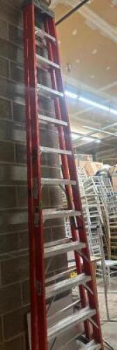DESCRIPTION KELLER 12' FIBERGLASS LADDER BRAND / MODEL: KELLER 972 SIZE 12' LOCATION BACK ROOM QTY 1