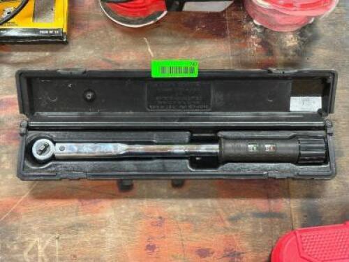 DESCRIPTION: TORQUE WRENCH THIS LOT IS: ONE MONEY QTY: 1