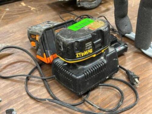 DESCRIPTION: ASSORTED TOOL BATTERIES THIS LOT IS: ONE MONEY QTY: 1