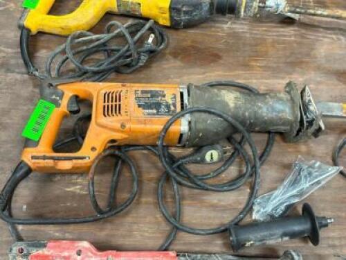 DESCRIPTION: RECIPROCATING SAW THIS LOT IS: ONE MONEY QTY: 1