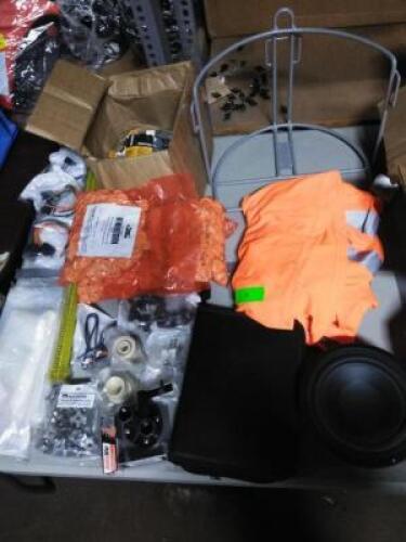 DESCRIPTION: (1) MISC TABLE OF ITEMS. BRAND/MODEL: MANY INFORMATION: MUST COME INSPECT QTY: 1
